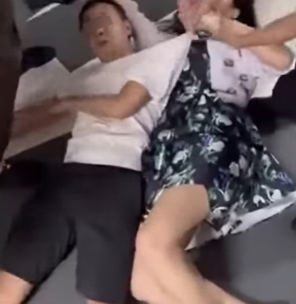 แย่งที่จอดรถ แย่งที่จอดรถ