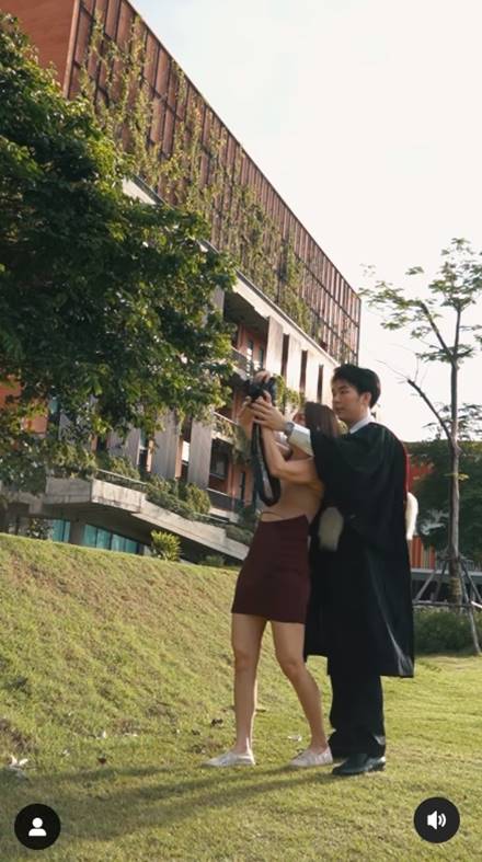 ถ่ายรูปชุดครุย ถ่ายรูปชุดครุย