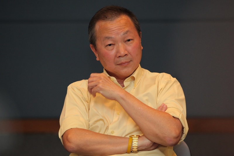 เหรียญทอง แน่นหนา เหรียญทอง แน่นหนา
