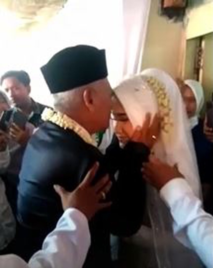 รักต่างวัย รักต่างวัย