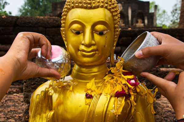 วันสงกรานต์ วันสงกรานต์