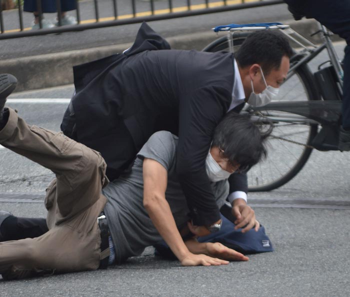 ลอบสังหาร ชินโซ อาเบะ ลอบสังหาร ชินโซ อาเบะ