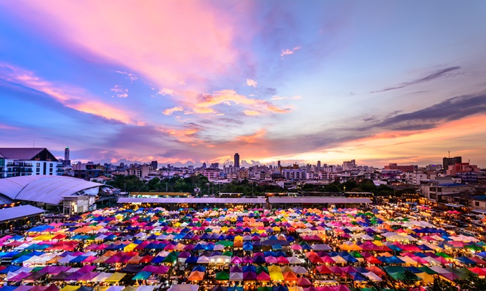 ตลาดรถไฟรัชดาปิดตัวถาวร ตลาดรถไฟรัชดาปิดตัวถาวร