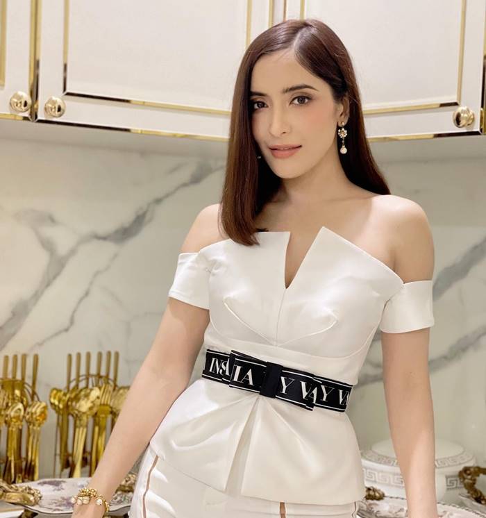 พิ้งกี้ สาวิกา, Forex-3D พิ้งกี้ สาวิกา, Forex-3D