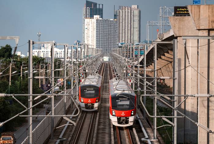 รถไฟฟ้าสายสีแดง รถไฟฟ้าสายสีแดง