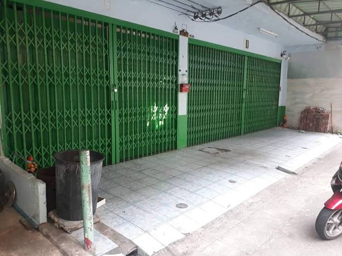 จอดรถขวางหน้าบ้าน จอดรถขวางหน้าบ้าน