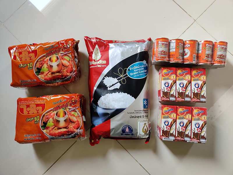 ลูกบ้านอึ้ง กลับมาแล้วเจอถุงห้อยหน้าห้อง ลูกบ้านอึ้ง กลับมาแล้วเจอถุงห้อยหน้าห้อง
