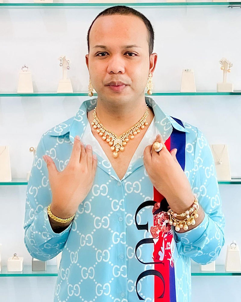 แพรรี่ เทียบภาพอดีต-ปัจจุบัน ให้คำสอน.. อย่าให้คนศรัทธา เพียงเพราะผ้าคลุม แพรรี่ เทียบภาพอดีต-ปัจจุบัน ให้คำสอน.. อย่าให้คนศรัทธา เพียงเพราะผ้าคลุม
