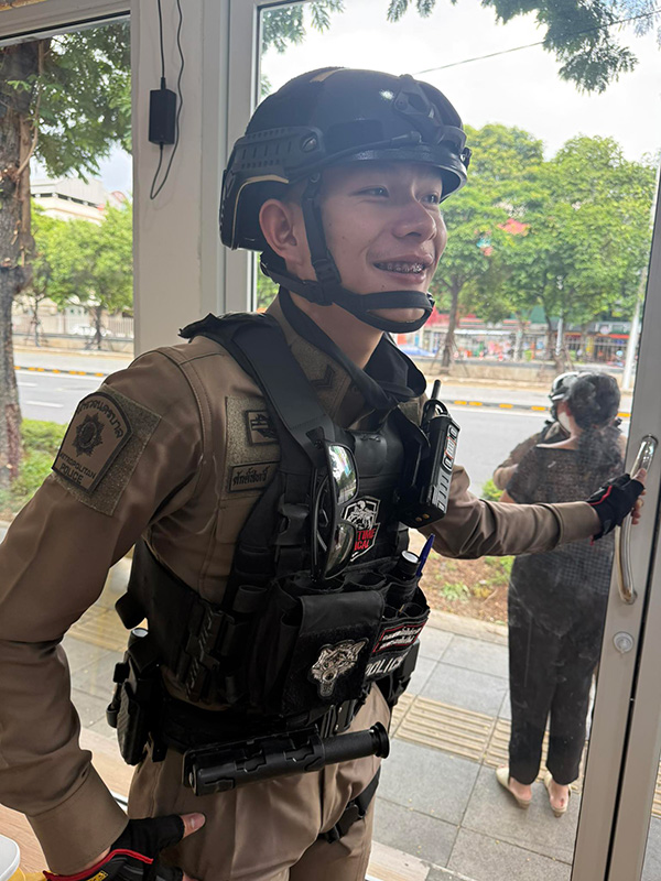 ฝรั่งไม่จ่ายเงิน