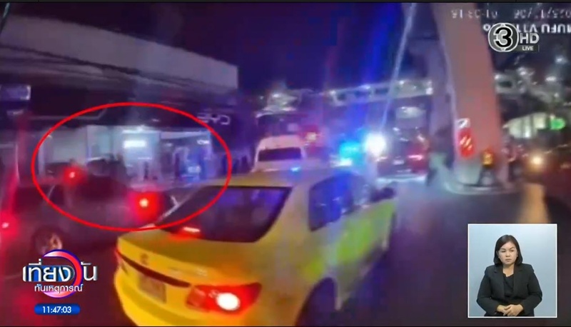 กู้ภัย 2 แย่งกันช่วยคนเจ็บ ถึงขั้นยิงกัน กู้ภัย 2 แย่งกันช่วยคนเจ็บ ถึงขั้นยิงกัน