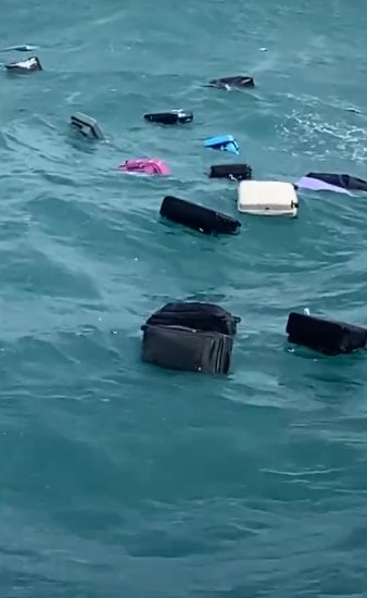 กระเป๋าเดินทางนักท่องเที่ยวตกน้ำทะเลสมุย กระเป๋าเดินทางนักท่องเที่ยวตกน้ำทะเลสมุย