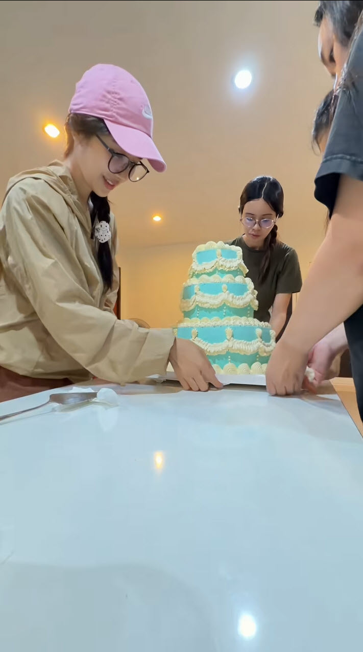 จากวันวิวาห์เปลี่ยนเป็นวันขนของหนีน้ำ