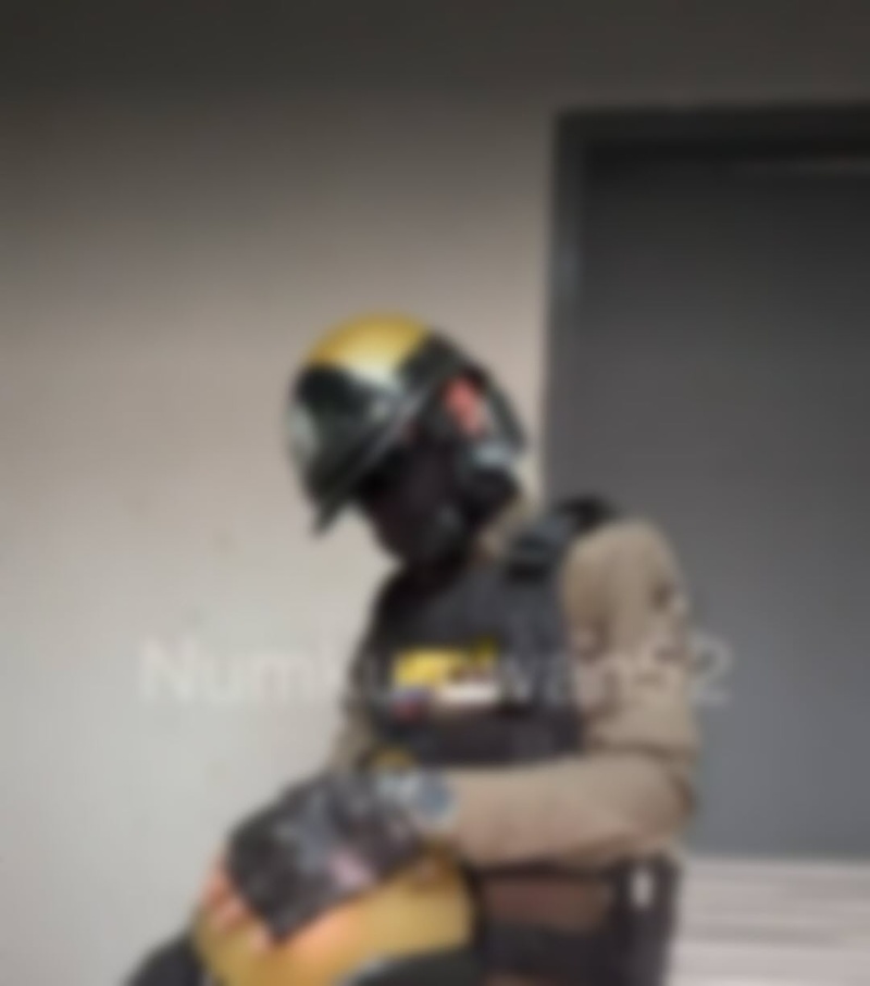 หนุ่มทำคอนเทนต์ 18+ ลง OnlyFans ในชุดตำรวจ