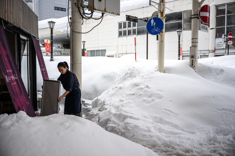 ญี่ปุ่นเผชิญวิกฤตหิมะตกหนัก