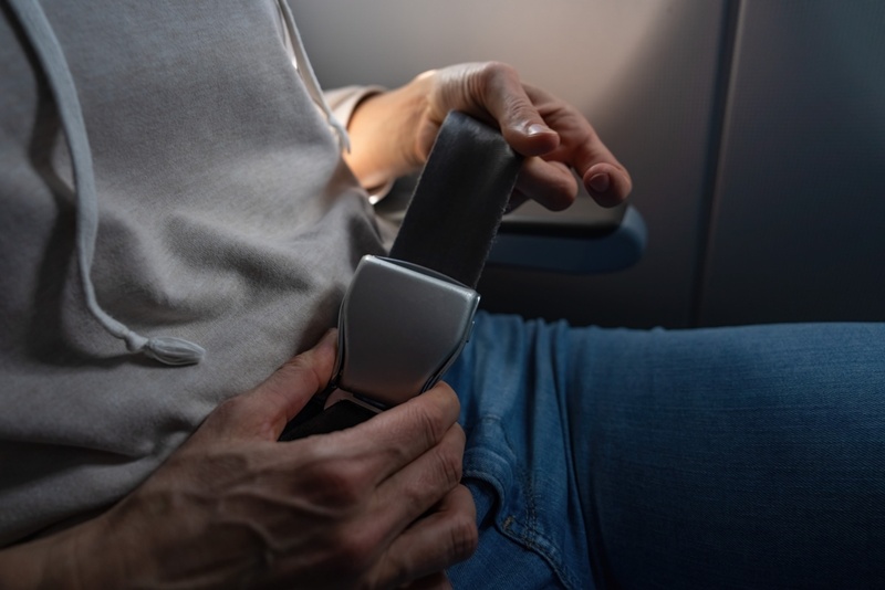 เตือนขึ้นเครื่องบินควรเลี่ยงใส่เสื้อยืด