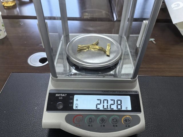 โจรขโมยทองไปขาย