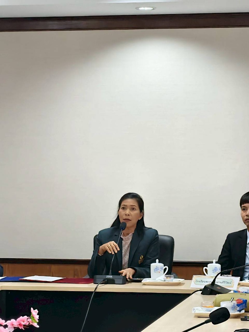 นางศศิพัชร สินสโมสร