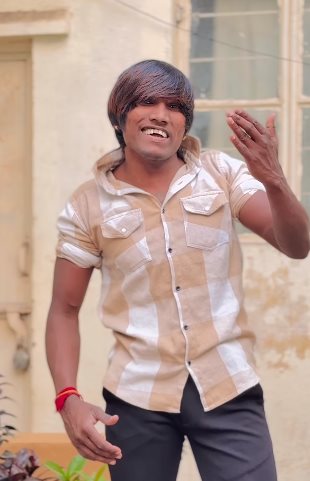 สุราช ชาเวน จัสติน บีเบอร์ สาขาอินเดีย