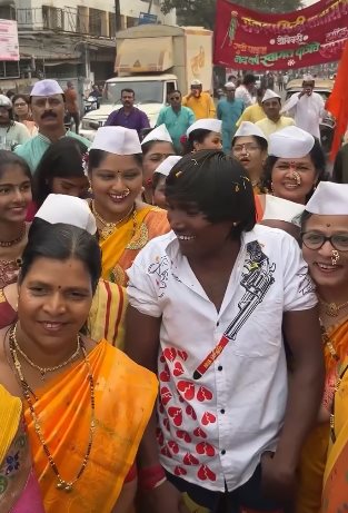 สุราช ชาเวน จัสติน บีเบอร์ สาขาอินเดีย