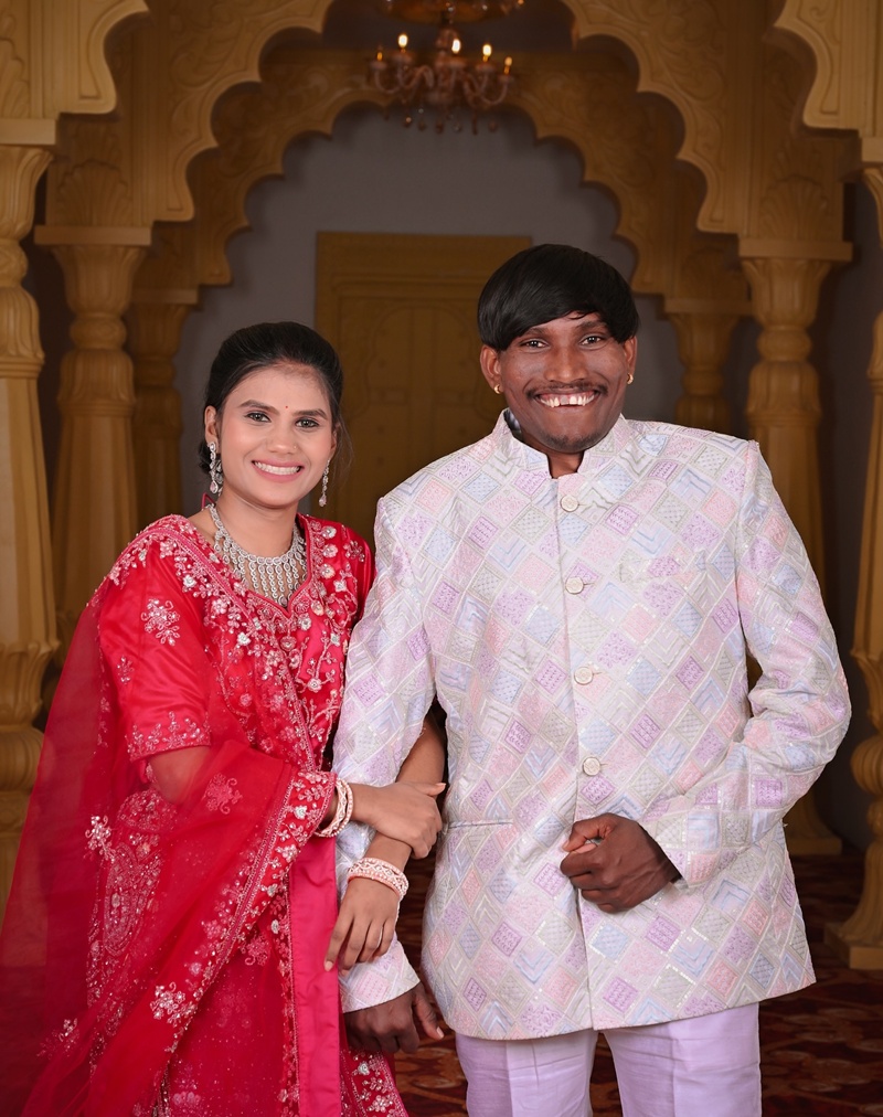 สุราช ชาเวน จัสติน บีเบอร์ สาขาอินเดีย