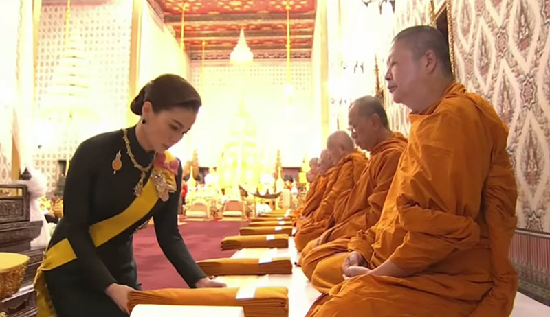 พิธีธรรมสวดพระอภิธรรมพระบรมศพ สมเด็จพระบรมราชชนนีพันปีหลวง