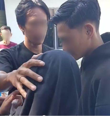 หนุ่มจับได้เมียนอกใจ ยกให้ชู้ทั้งน้ำตา พาไปส่งถึงมือ 