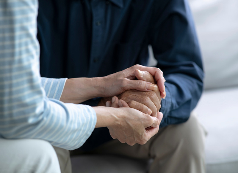 พ่อแต่งงานใหม่กับหญิงไร้บ้าน ลูกค้านหนัก สุดท้ายต้องเปลี่ยนความคิด  