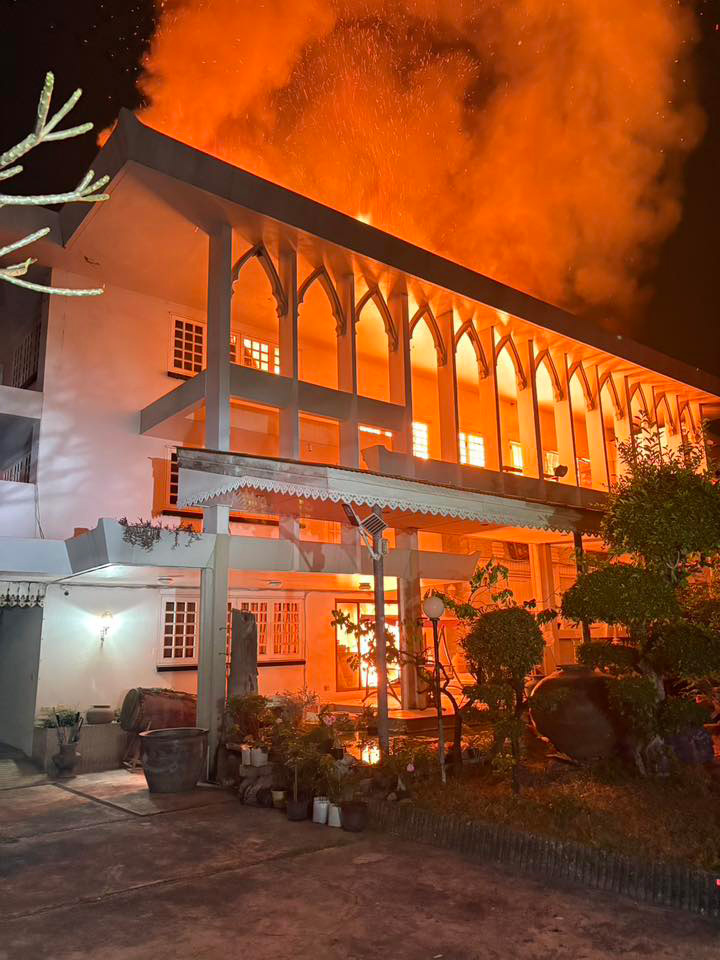 ไฟไหม้แจ้งวัฒนะ 14