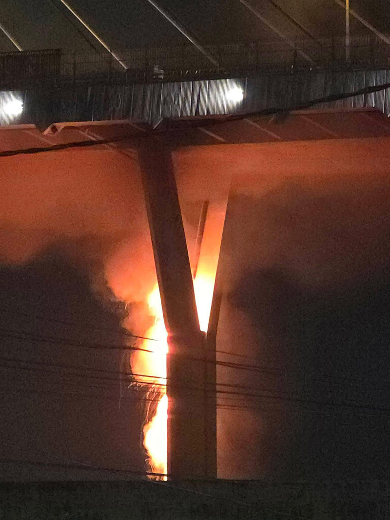 ไฟไหม้สะพานภูมิพล