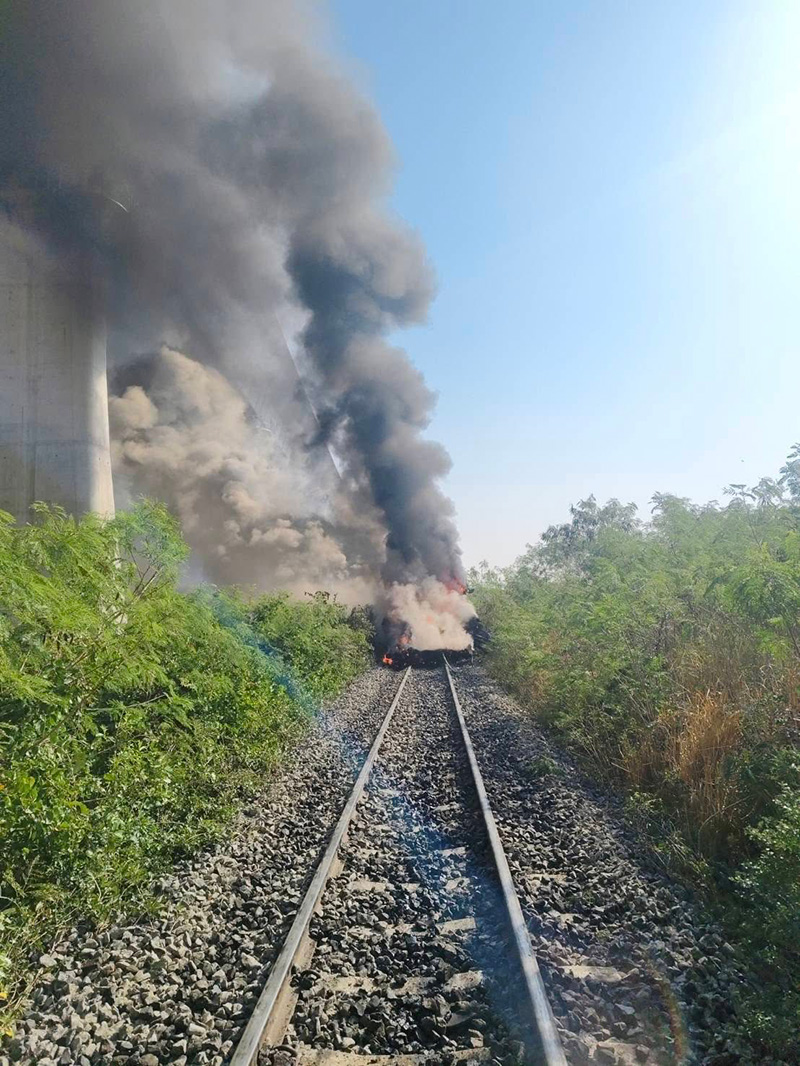 เครนรถไฟความเร็วสูงถล่ม