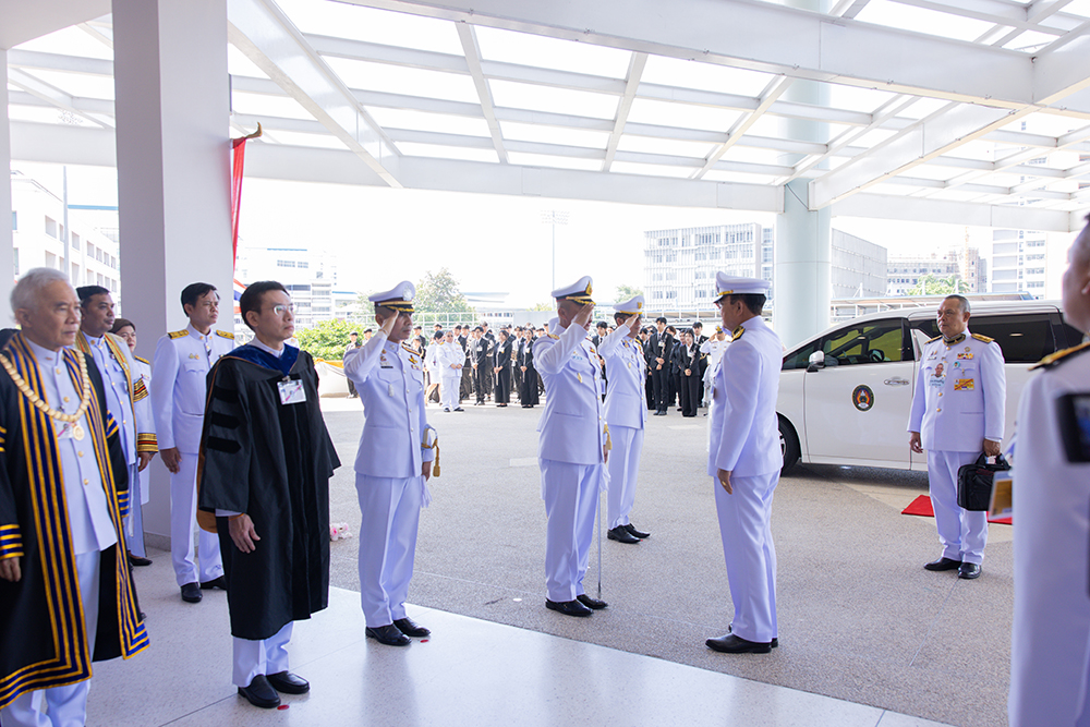 พล.อ. ประยุทธ์ จันทร์โอชา พล.อ. ประยุทธ์ จันทร์โอชา