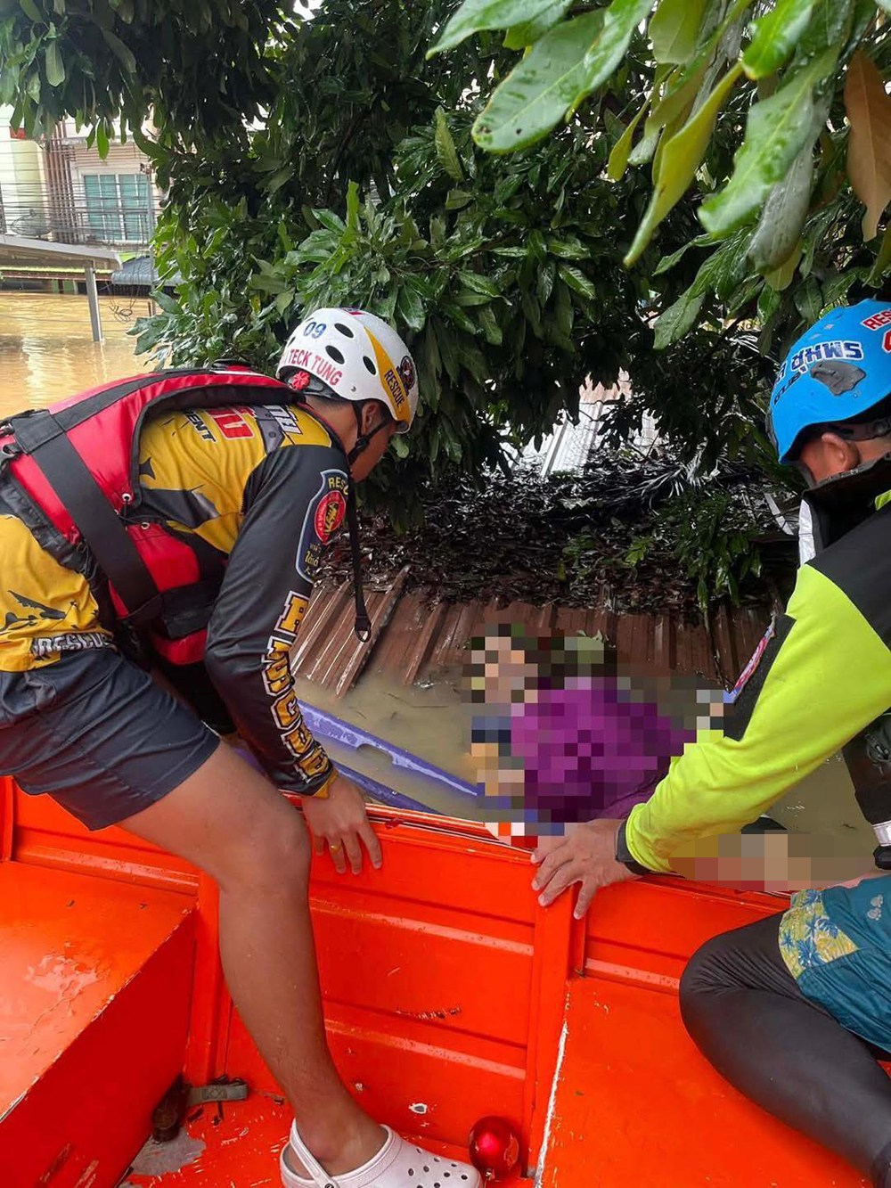น้ำท่วมหาดใหญ่ ภาพสะเทือนใจ น้ำท่วมหาดใหญ่ ภาพสะเทือนใจ