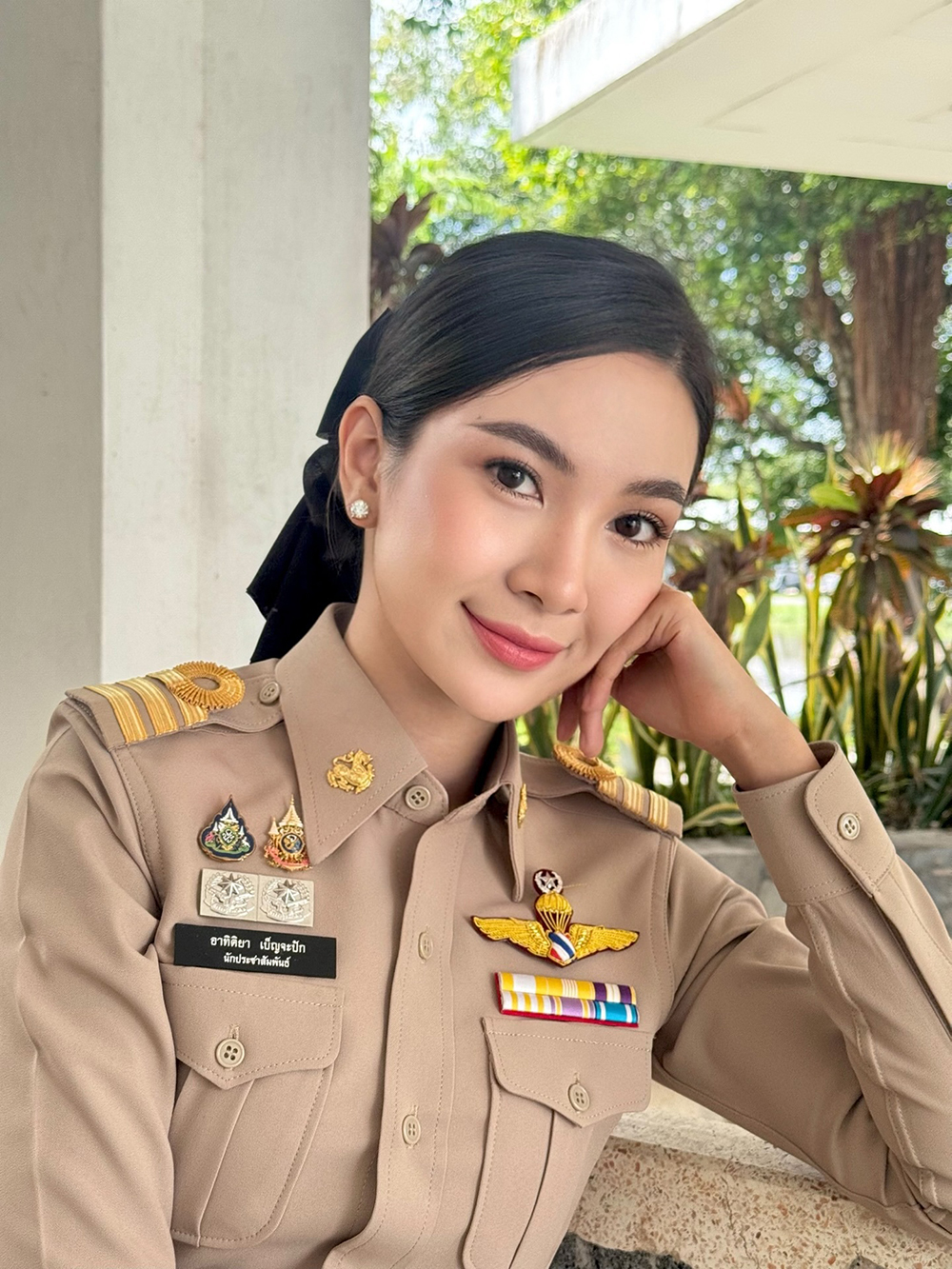 ผู้กองแคท ร.ต.อ.หญิง อาทิติยา เบ็ญจะปัก