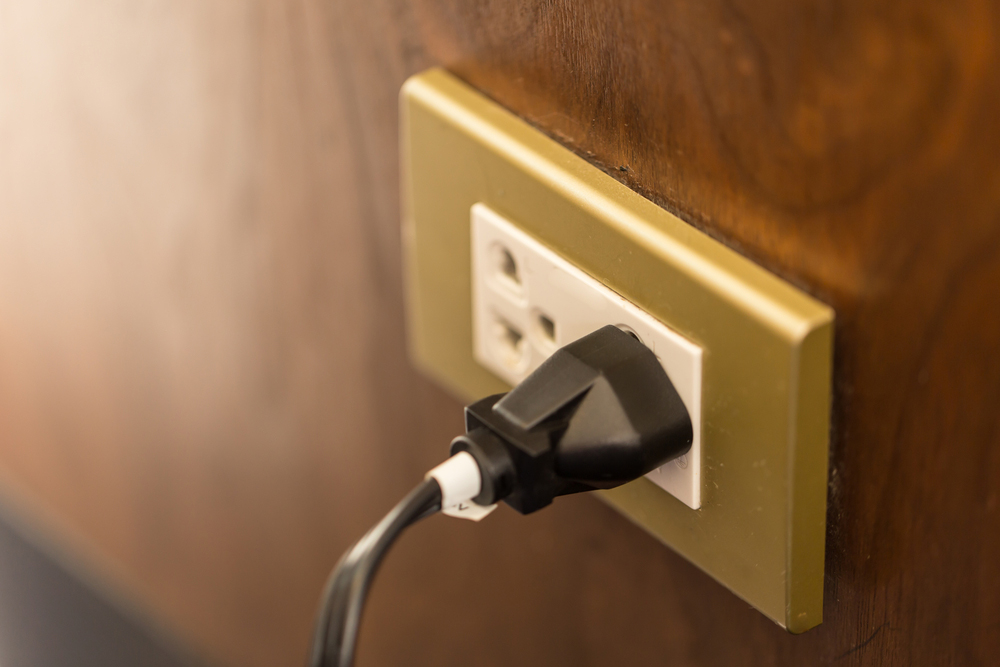 ถอดปลั๊กไฟผิด โรงแรมปรับเกือบ 7000