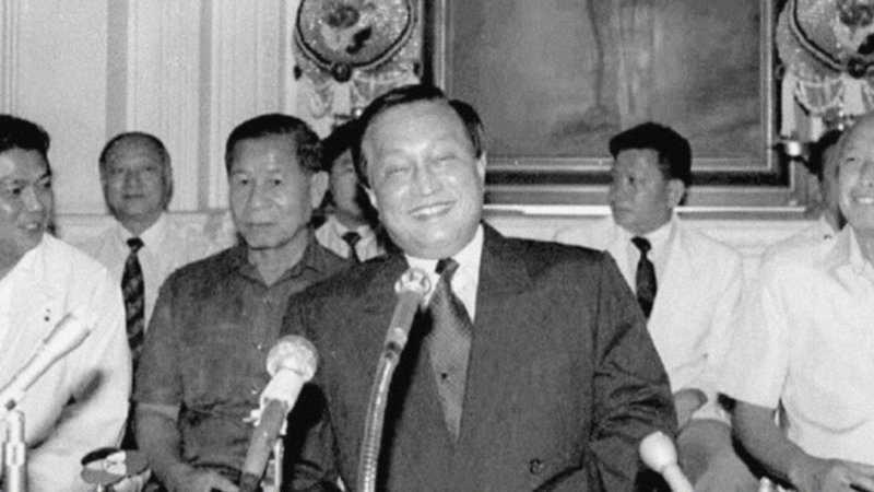 พล.อ. สุจินดา คราประยูร อดีตนายกรัฐมนตรี ถึงแก่อสัญกรรมในวัย 91 ปี พล.อ. สุจินดา คราประยูร อดีตนายกรัฐมนตรี ถึงแก่อสัญกรรมในวัย 91 ปี