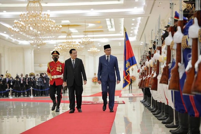 ฮุน เซน โพสต์รูปคู่ ขอบคุณ ทรัมป์ ผลักดันหยุดยิงชายแดนไทย-กัมพูชา ฮุน เซน โพสต์รูปคู่ ขอบคุณ ทรัมป์ ผลักดันหยุดยิงชายแดนไทย-กัมพูชา