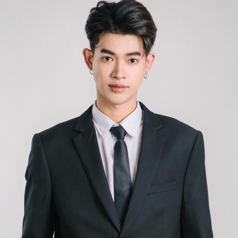ฟอร์ด แฟนแพรรี่ เปิดรายได้จากเฟซบุ๊ก เดือนเดียว 5 แสน ฟอร์ด แฟนแพรรี่ เปิดรายได้จากเฟซบุ๊ก เดือนเดียว 5 แสน