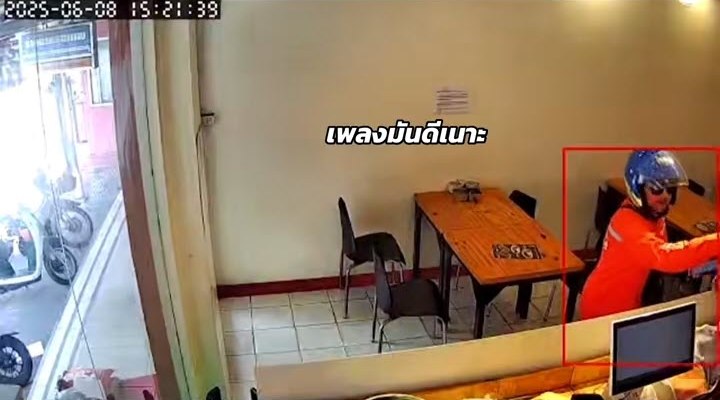 ไรเดอร์สายแดนซ์ ร้านเปิดเพลงมันไปหน่อย อดใจไม่ไหวโชว์ลีลาพริ้ว