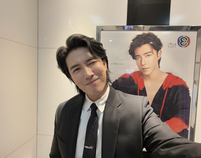 หนุ่ม กรรชัย โชว์ภาพปฏิทินครอบครัวข่าว ทำคนโฟกัสจุดเดียว… ของเขาแรงจริง