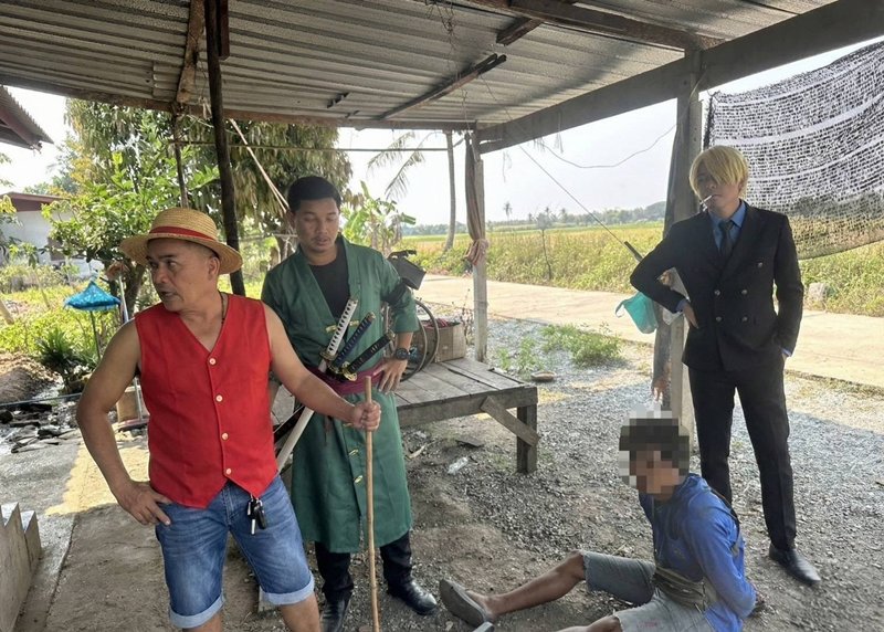 มิติใหม่แห่งตำรวจสืบสวน แต่งชุดเจ้าหญิง-วันพีซ แถลงจับคนร้าย เบื้องหลังไม่ธรรมดา !