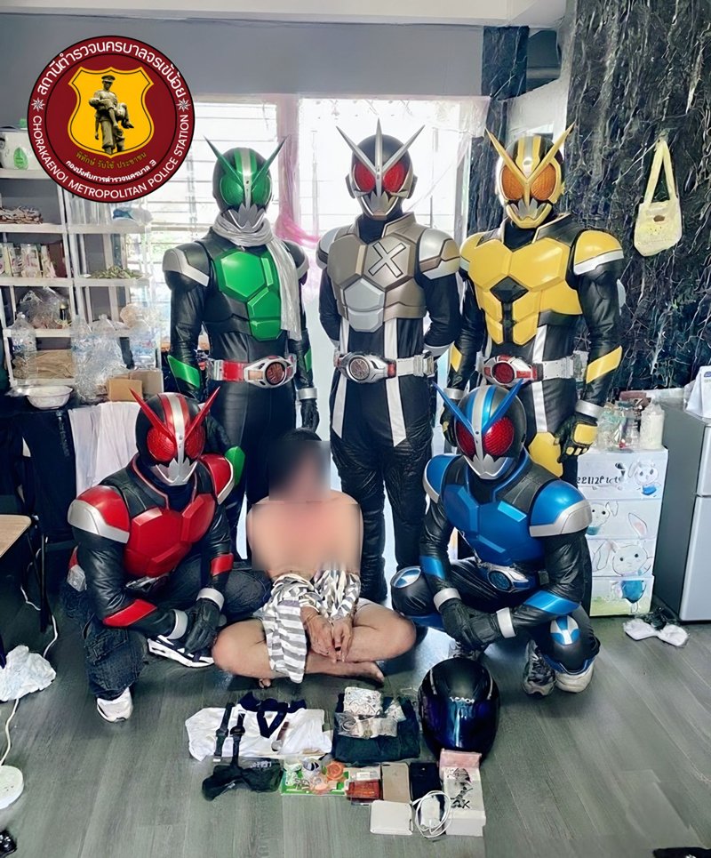 มิติใหม่แห่งตำรวจสืบสวน แต่งชุดเจ้าหญิง-วันพีซ แถลงจับคนร้าย เบื้องหลังไม่ธรรมดา !