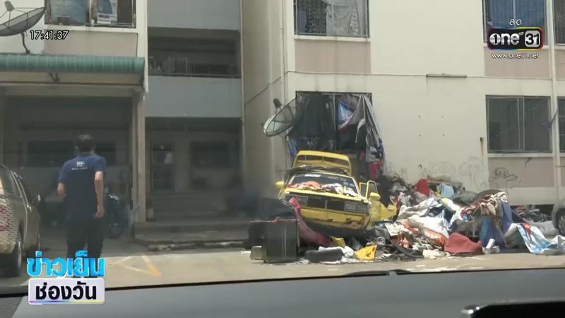 ลุงสะสมขยะล้นห้อง ลุงสะสมขยะล้นห้อง