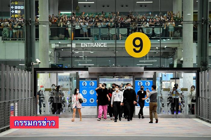 ดราม่าไฮโซสาว หยิบกระเป๋าเดินทาง แจ็คสัน หวัง ผิดใบ