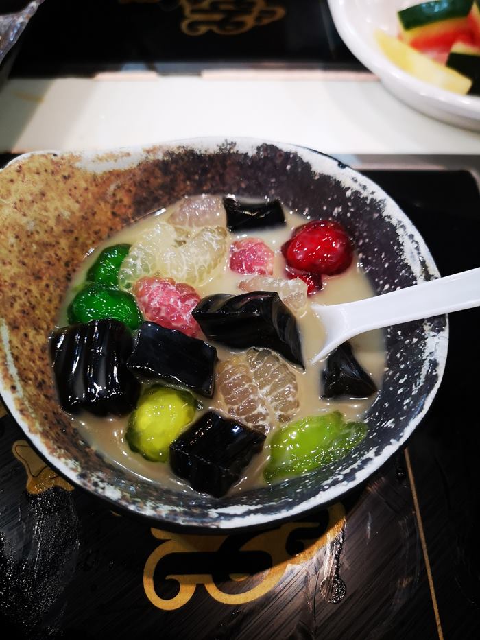 ร้านบุฟเฟต์ ใช้เจลปรับอากาศ ในตู้แช่ ร้านบุฟเฟต์ ใช้เจลปรับอากาศ ในตู้แช่