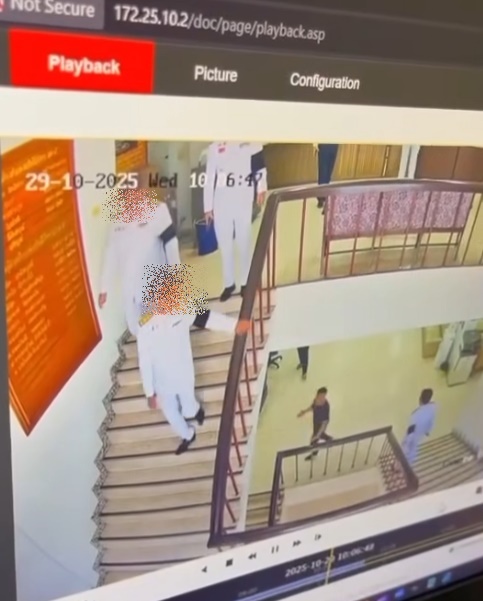 อัยการตกบันได