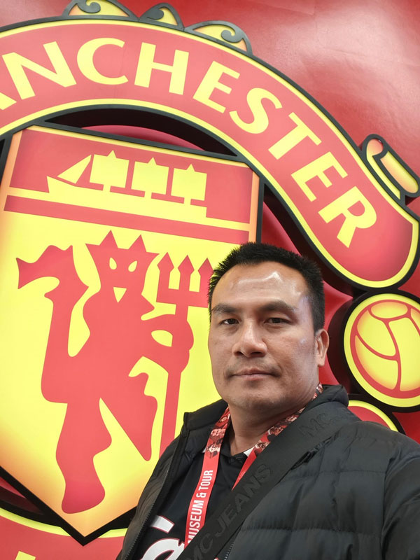 สมปอง นครไธสง