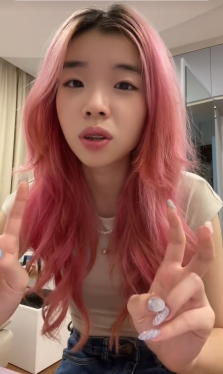 ชั่วโมงละแสน ถ่ายงานศิลปะ ชั่วโมงละแสน ถ่ายงานศิลปะ