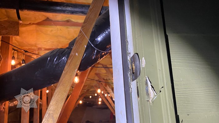 ผู้บุกรุก