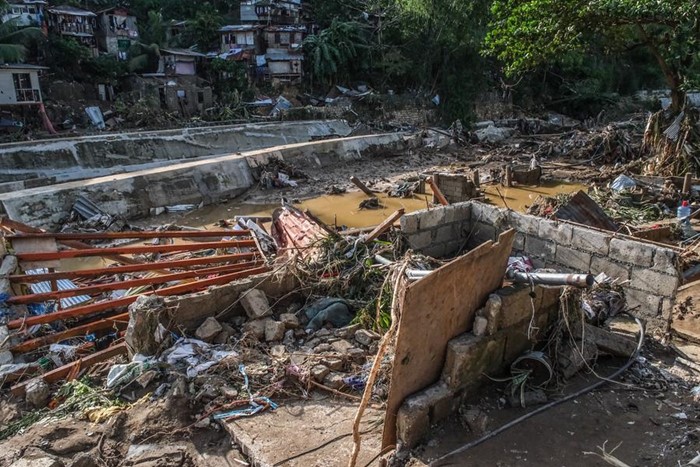 พายุคัลแมกี ถล่มฟิลิปปินส์อ่วม