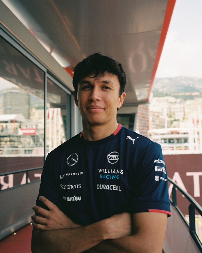 อเล็กซ์ อัลบอน นักแข่ง F1 ลูกครึ่งไทย